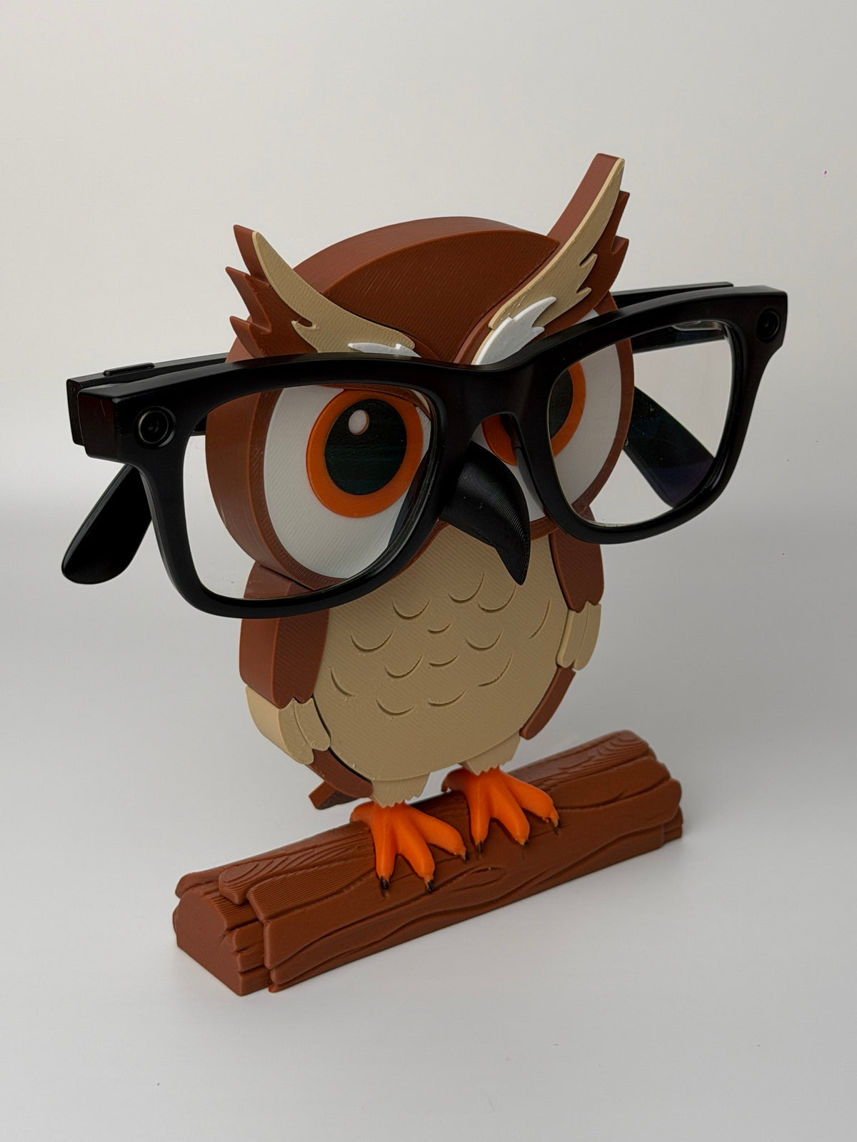 Wise Owl Glasses Holder with glasses, side angle